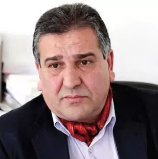 Enquête du Monde: Quand le journaliste se rêve en psychanalyste freudien Enquête du Monde: Quand le journaliste se rêve en psychanalyste freudien