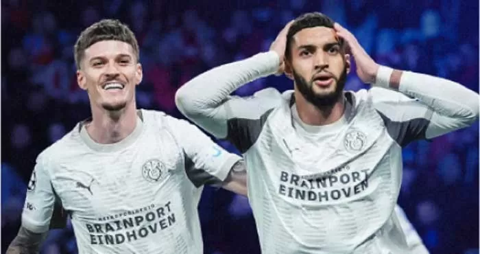 Large victoire du PSV sur AZ Alkmaar, Saibari et Driouech passeurs décisifs